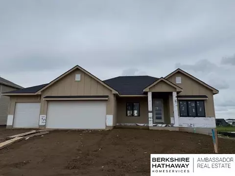 12378 Fenwick St, Papillion, NE 68046