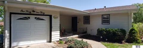 14930 Holmes St, Omaha, NE 68137