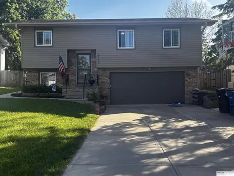 15163 T St, Omaha, NE 68137