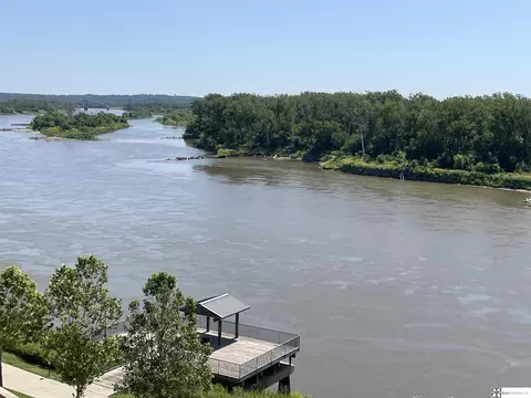 444 Riverfront Plz #801, Omaha, NE 68102