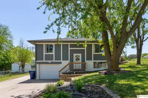 2625 Virginia St, Bellevue, NE 68147