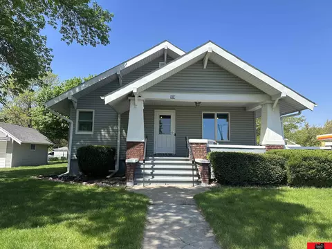 309 Pine St, Snyder, NE 68664