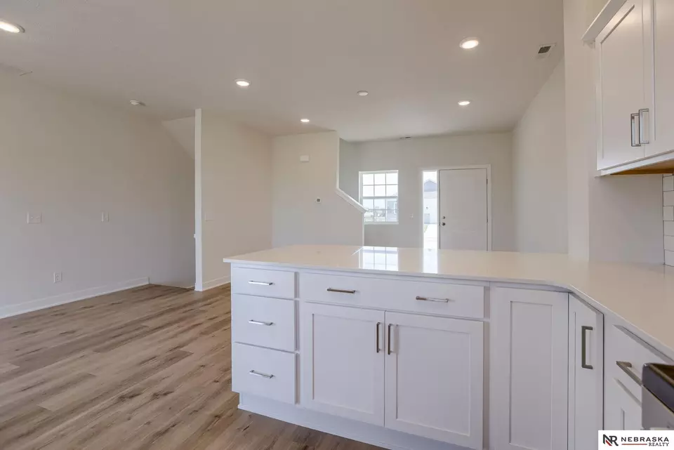 Kitchen - 4613 Leawood Ct, Papillion, NE 68133 photo 4 of 4