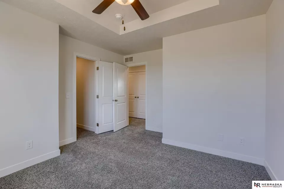 Bedroom - 4613 Leawood Ct, Papillion, NE 68133 photo 2 of 4