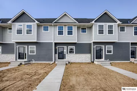4609 Leawood Ct, Bellevue, NE 68133
