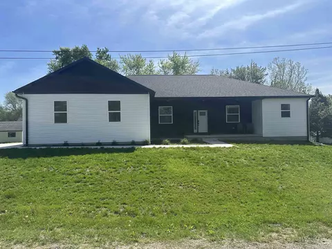 206 A St, Douglas, NE 68344