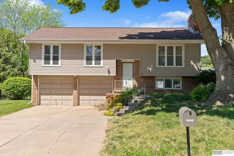 8406 S 48th Ter, Omaha, NE 68157