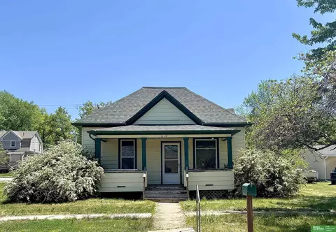 1114 N Burlington Ave, York, NE 68467