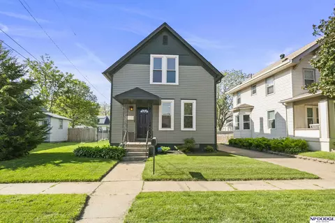 1121 E 6th St, Fremont, NE 68025