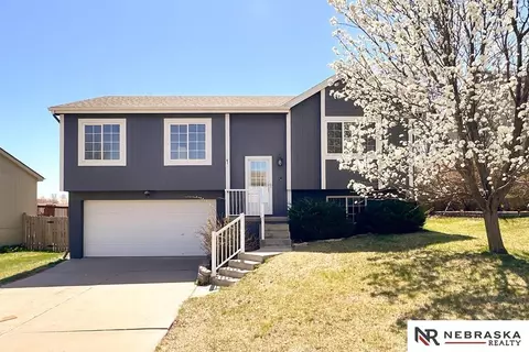 17125 Taylor St, Omaha, NE 68116