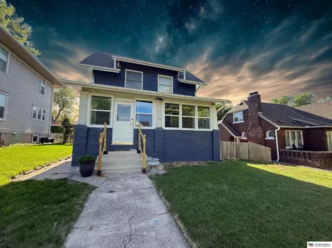 2345 S 33rd St, Omaha, NE 68105