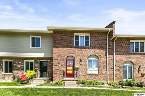 12124 Burt St, Omaha, NE 68154