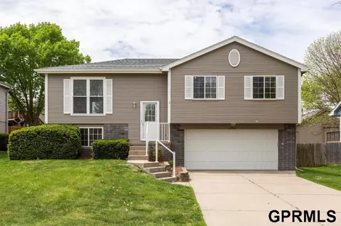 14508 S 34th St, Bellevue, NE 68123