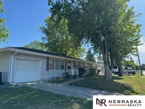 2052 E 2058 E 20th St, Fremont, NE 68025