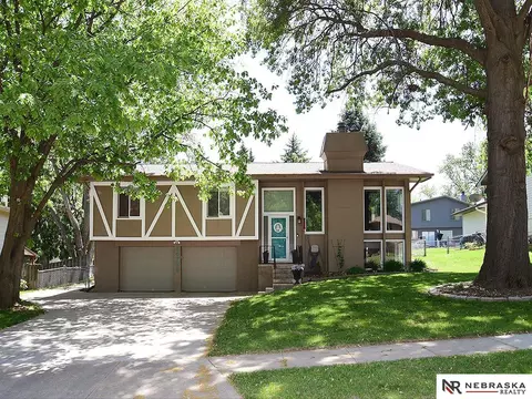 14729 Monroe St, Omaha, NE 68137