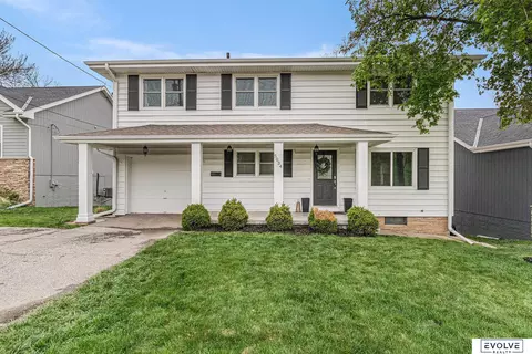 Exterior - 5034 Spaulding St, Omaha, NE 68104 photo 2 of 6