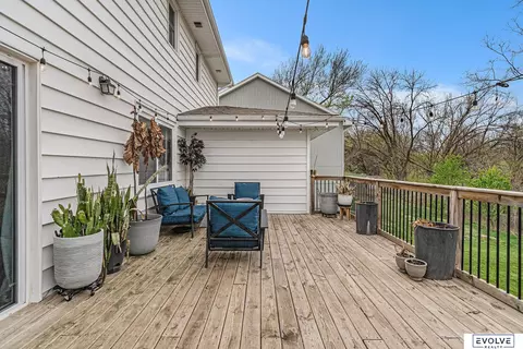 Exterior - 5034 Spaulding St, Omaha, NE 68104 photo 4 of 6
