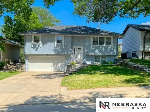 4909 S 79th St, Ralston, NE 68127