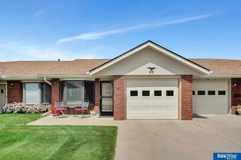 4339 Normal Blvd #20, Lincoln, NE 68506