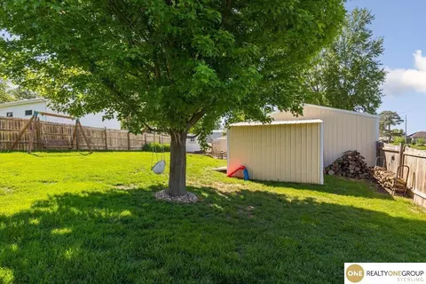 Exterior - 108 North St, Carson, IA 51525 photo 3 of 6