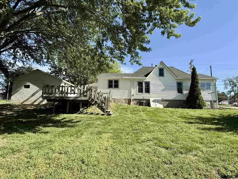 619 N 4th St, Nebraska City, NE 68410