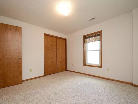 Bedroom - 930 E 9th St, Hickman, NE 68372 photo 5 of 5