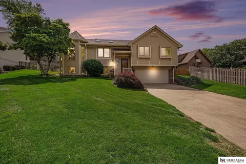 15419 Shirley St, Omaha, NE 68144