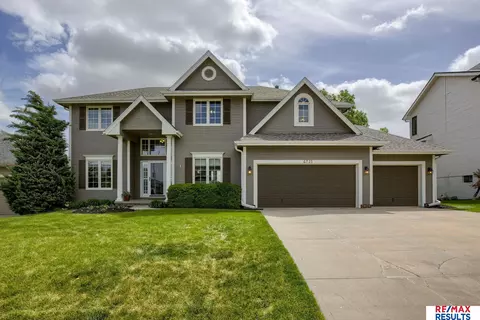 6723 N 159 St, Omaha, NE 68116