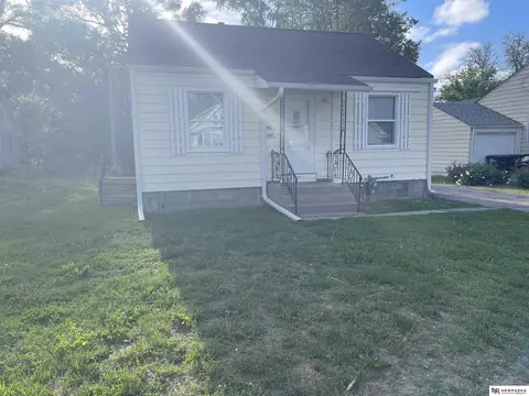 4139 N 40th Ave, Omaha, NE 68111