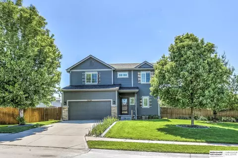 4525 N 167th St, Omaha, NE 68116