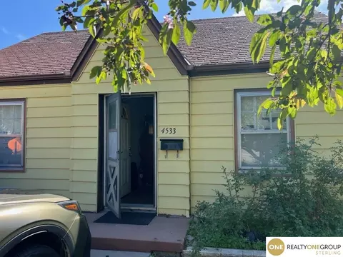 4533 S 39 St, Omaha, NE 68107