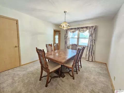 Dining - 1509 N 15th St, Beatrice, NE 68310 photo 1 of 2