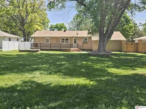 Exterior - 1509 N 15th St, Beatrice, NE 68310 photo 5 of 5