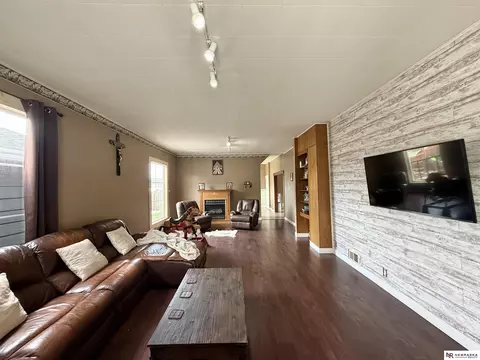 Living - 520 E Hawthorne St, Minden, NE 68959 photo 5 of 6
