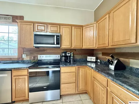 Kitchen - 520 E Hawthorne St, Minden, NE 68959 photo 4 of 6