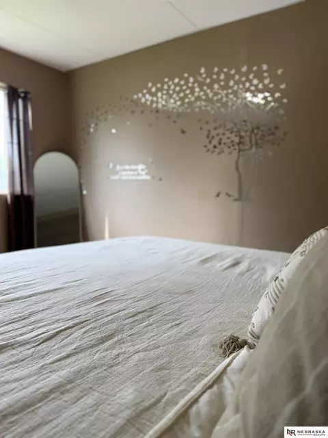 Bedroom - 520 E Hawthorne St, Minden, NE 68959 photo 4 of 9