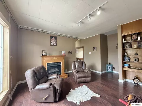 Living - 520 E Hawthorne St, Minden, NE 68959 photo 4 of 6
