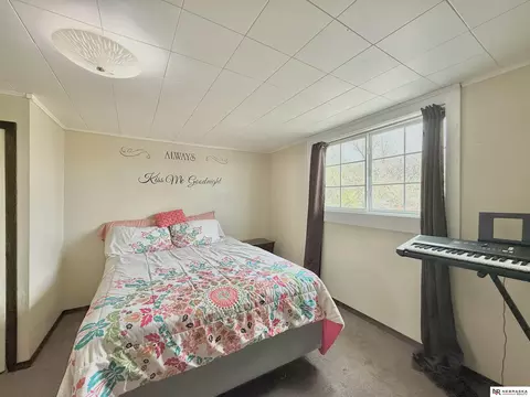 Bedroom - 520 E Hawthorne St, Minden, NE 68959 photo 8 of 9