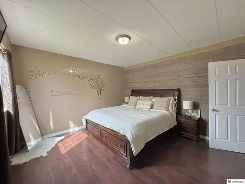 Bedroom - 520 E Hawthorne St, Minden, NE 68959 photo 2 of 9
