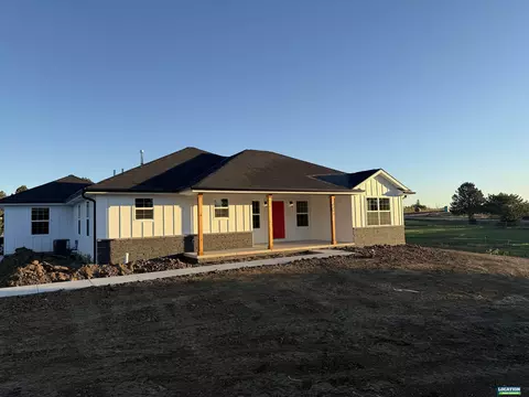 4500 W Bluestem Rd, Martell, NE 68404