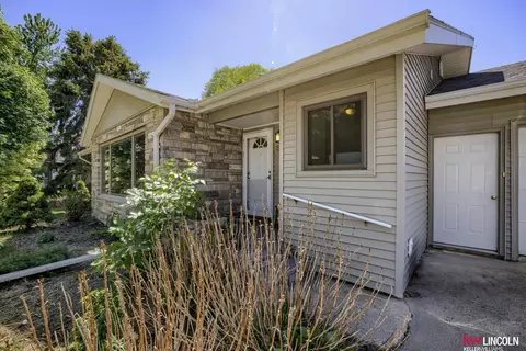 Exterior - 307 S Way Ave, Sutton, NE 68979 photo 1 of 3
