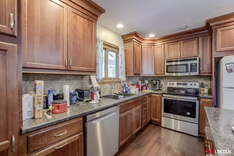 Kitchen - 307 S Way Ave, Sutton, NE 68979 photo 2 of 2