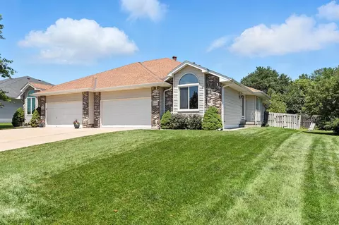15364 Burdette St, Omaha, NE 68116