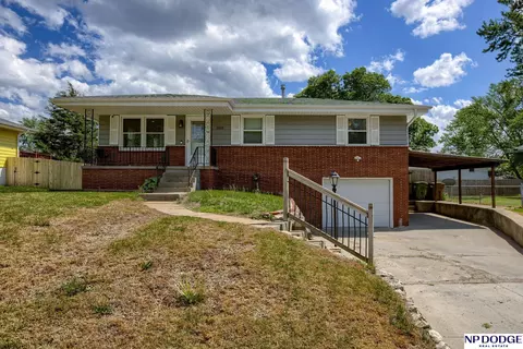 3111 Albert St, Bellevue, NE 68147