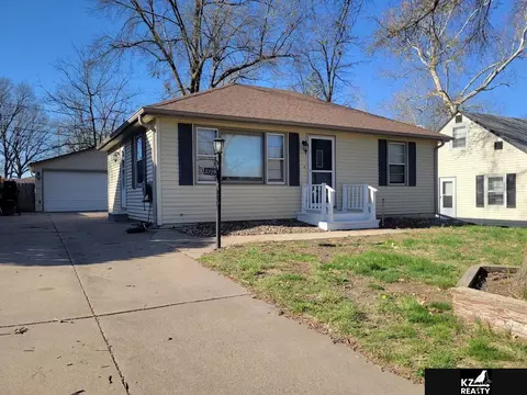 5329 Franklin St, Lincoln, NE 68506