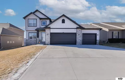 17081 Christensen Rd, Gretna, NE 68028