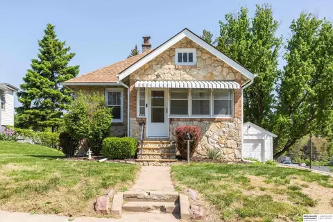 4958 Hamilton St, Omaha, NE 68132