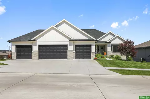 2331 N 188th St, Elkhorn, NE 68022