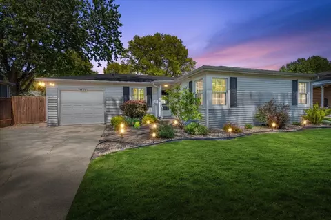 4420 A St, Lincoln, NE 68510