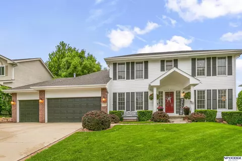 17515 Karen St, Omaha, NE 68135